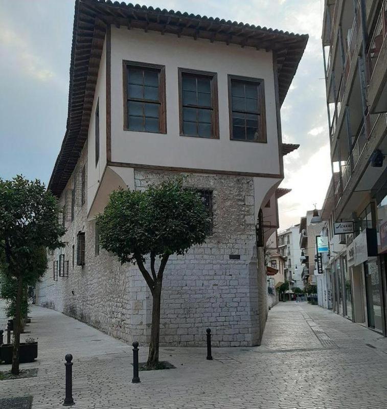 Nicki House Appartement Ioannina Buitenkant foto
